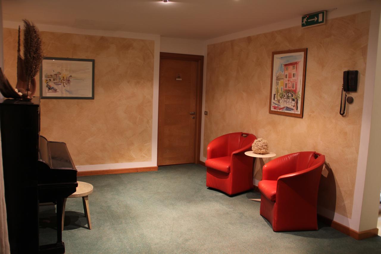 Grotta Hotel